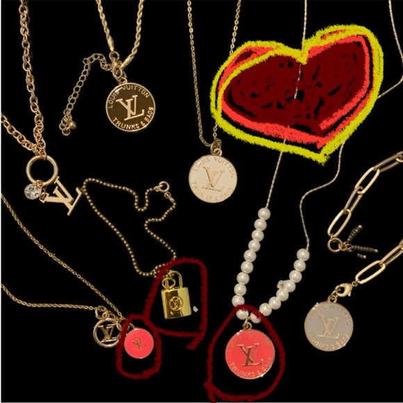 LV Charm Jewelry 💎 - Picture 3 of 3